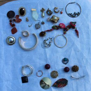 Miscellaneous Jewelry Odd Lot for Crafts